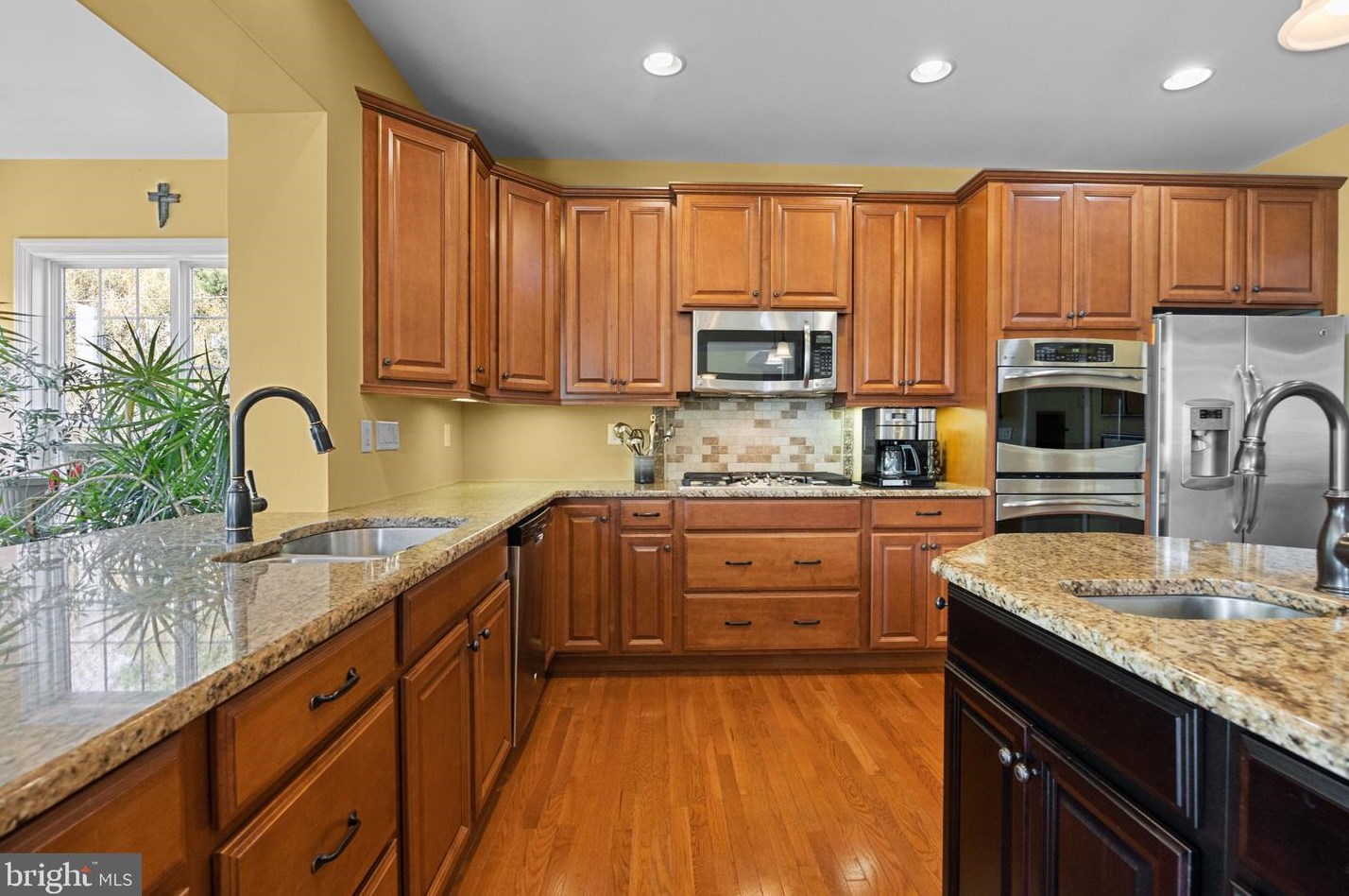 11 Cloverlee Ln, Upper Makefield PA  18940-1116 exterior