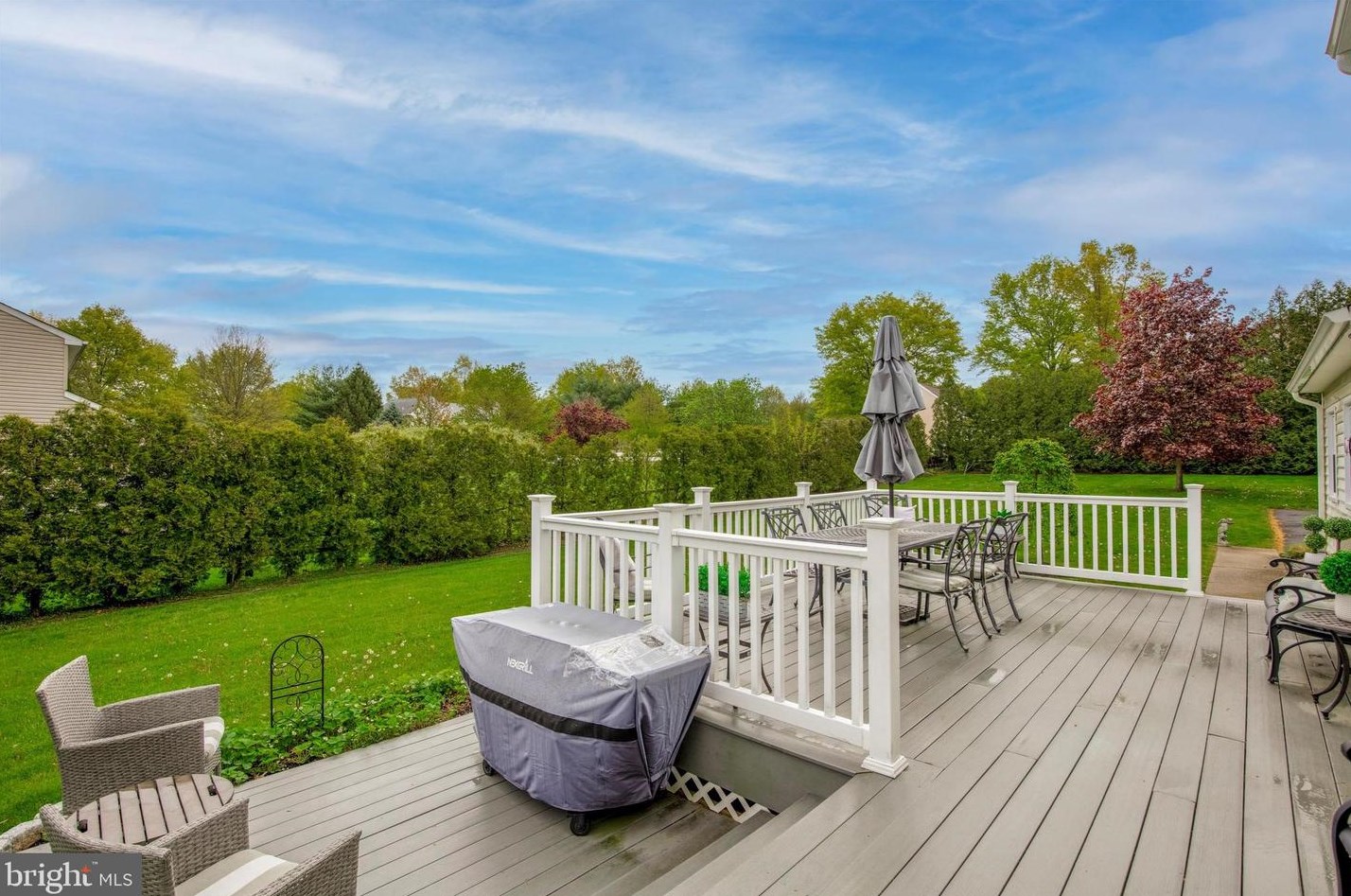 1357 Meadow Ln, Perkasie, PA 18944-2115