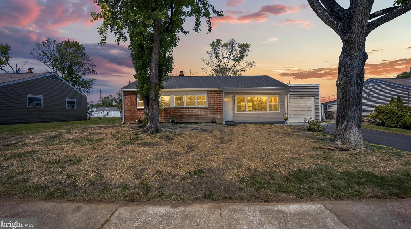 2866 Sussex Rd, Langhorne, PA 19053-6732