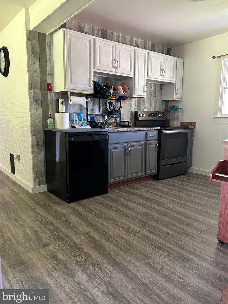 20 Ruby Ln, Levittown PA  19055-1433 exterior