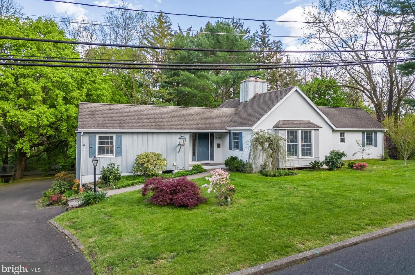 222 Walnut St, Sellersville, PA 18960-2414