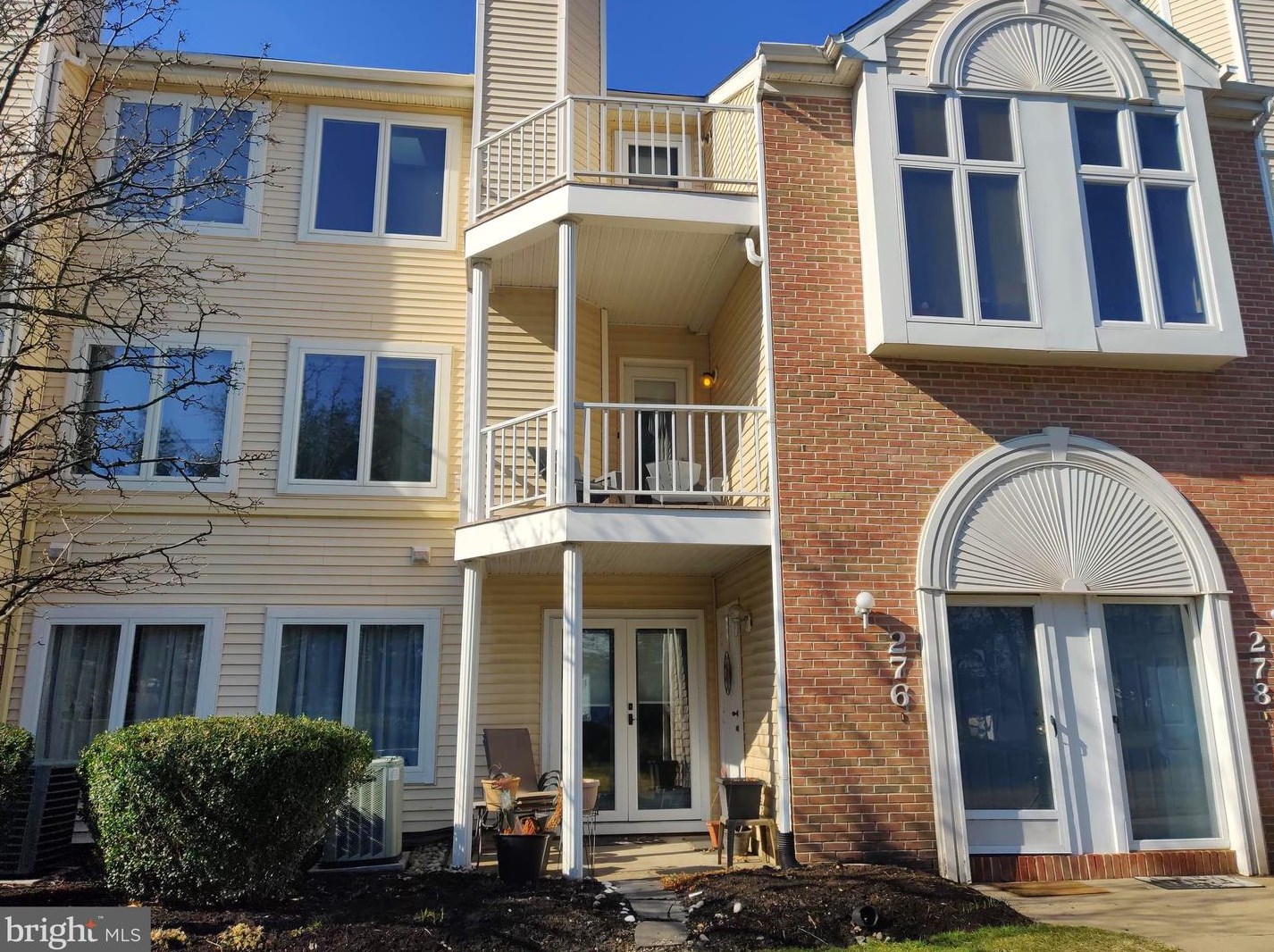 276 Juanita Ct #1510, Levittown, PA 19057