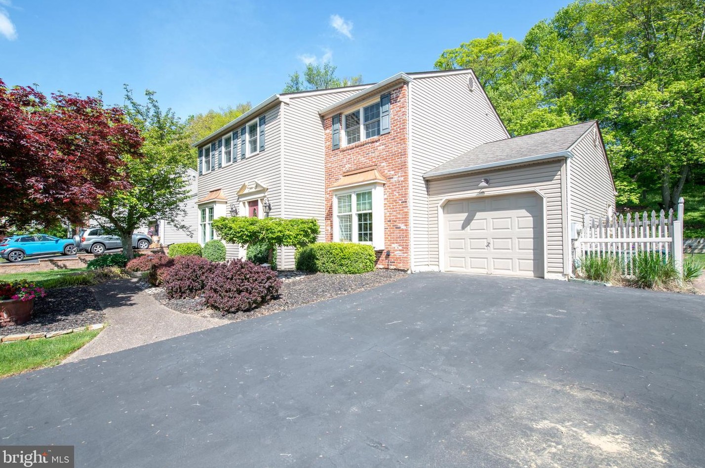 351 Old Mill Dr, Langhorne, PA 19047-1545