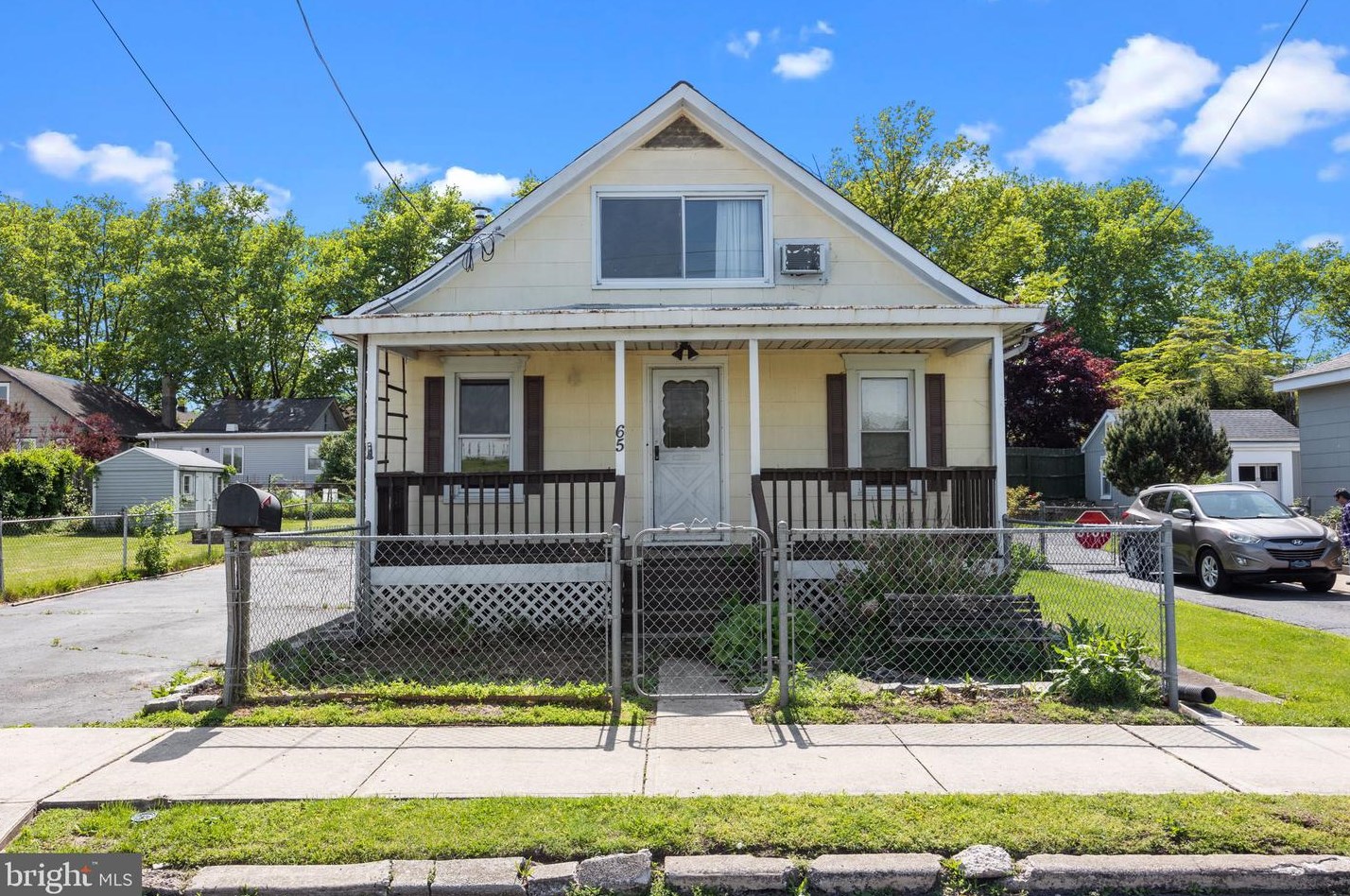 65 Park Ave, Yardley, PA 19067