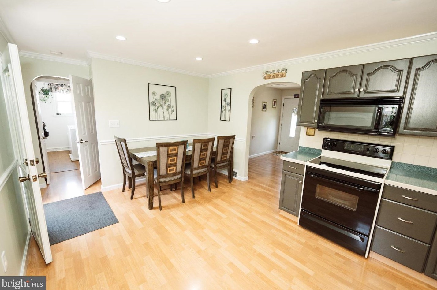 108 Samuel St, Langhorne PA  19053-4158 exterior