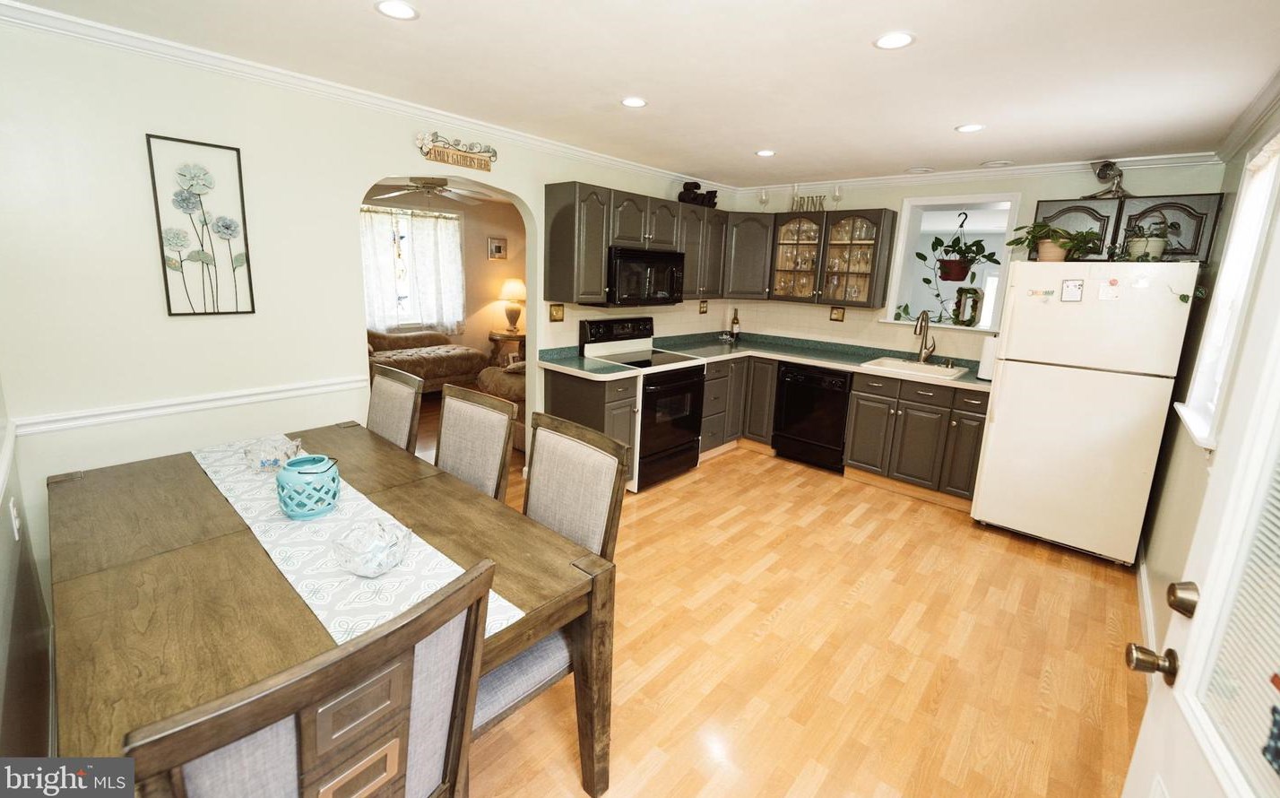 108 Samuel St, Langhorne PA  19053-4158 exterior