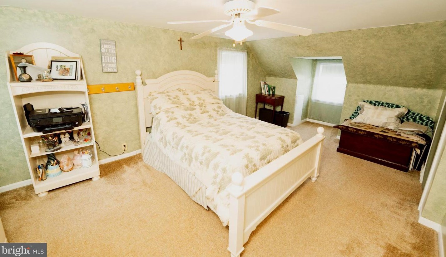 108 Samuel St, Langhorne PA  19053-4158 exterior