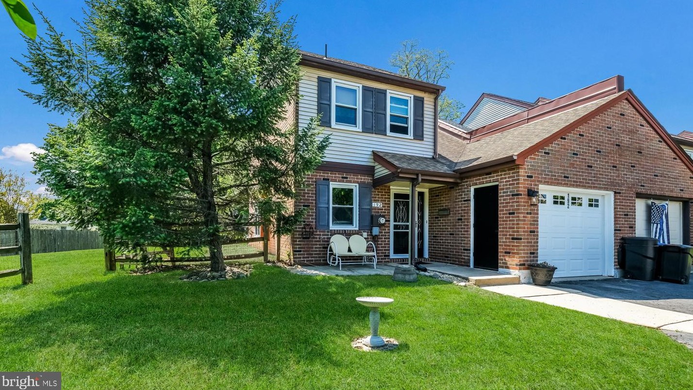 192 Eaton Ct, Langhorne, PA 19047-1654