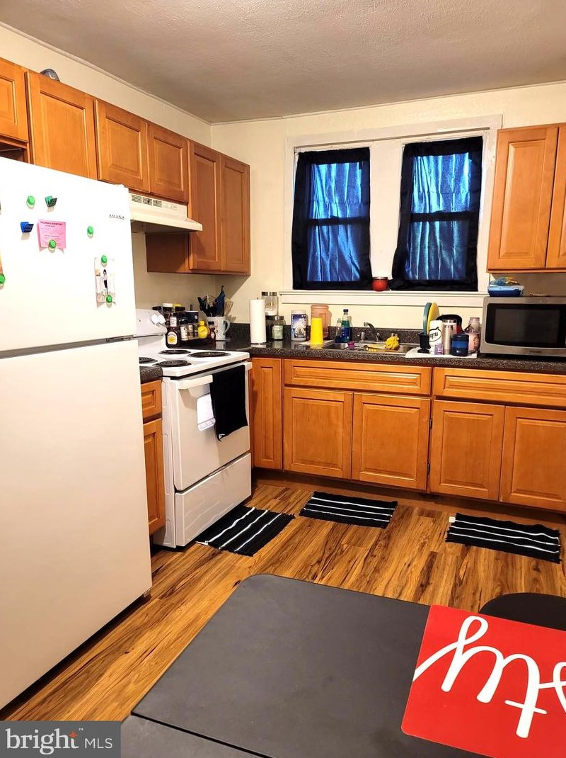 1308 Ashby Ave, Edgely PA  19007-3304 exterior