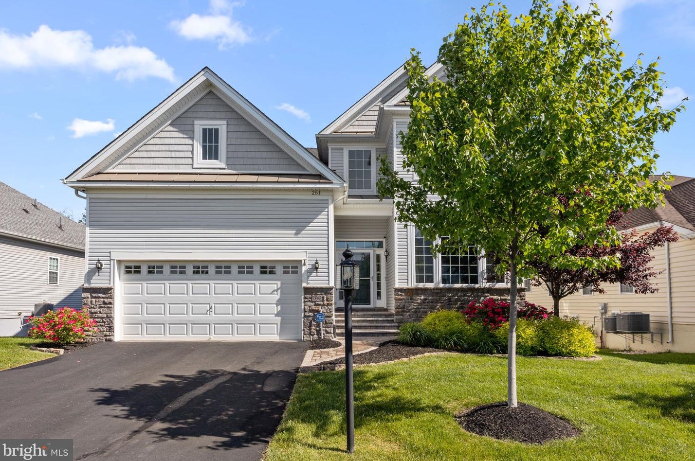 251 Hoover Wy, Yardley, PA 19067