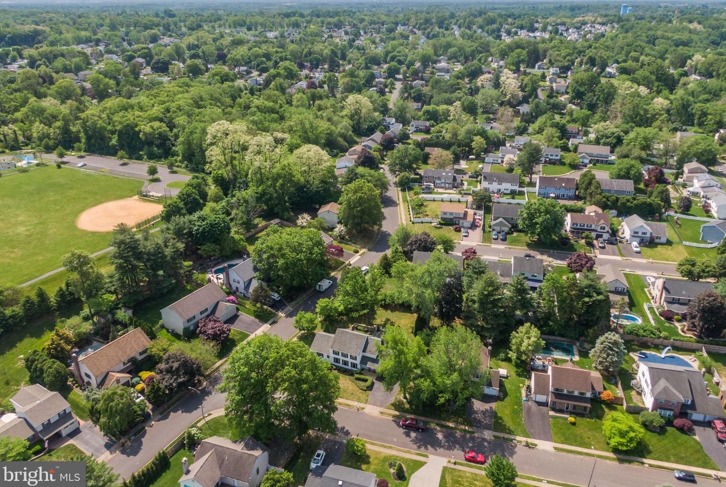10 Essex Ln, Langhorne, PA 19047-2039