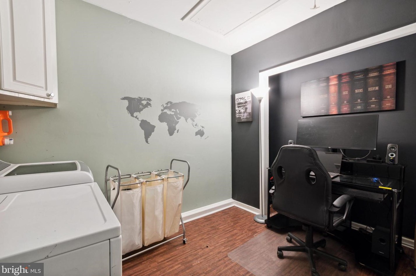 236 Canterbury Ct, Upper Makefield PA  18940-1416 exterior