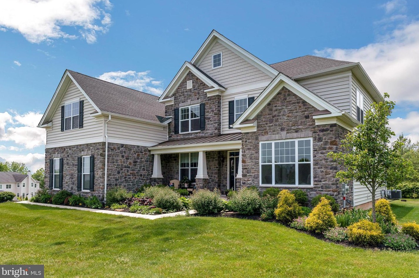 999 Azlen Ln, Chalfont, PA 18914