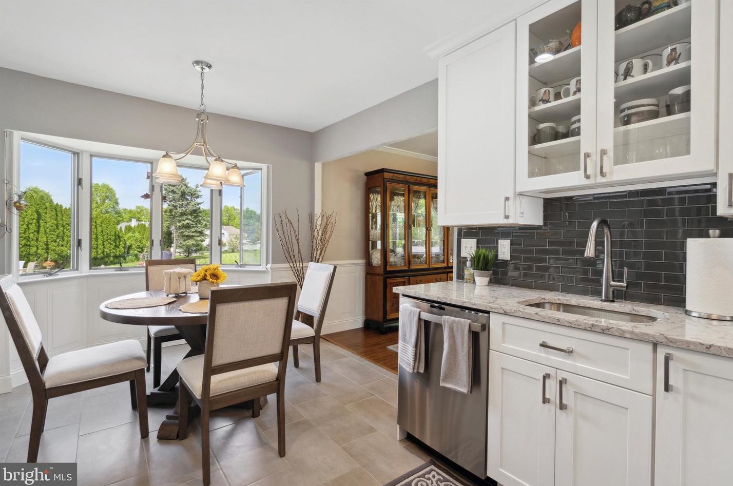 1275 Temperance Ln, Southampton, PA 18954