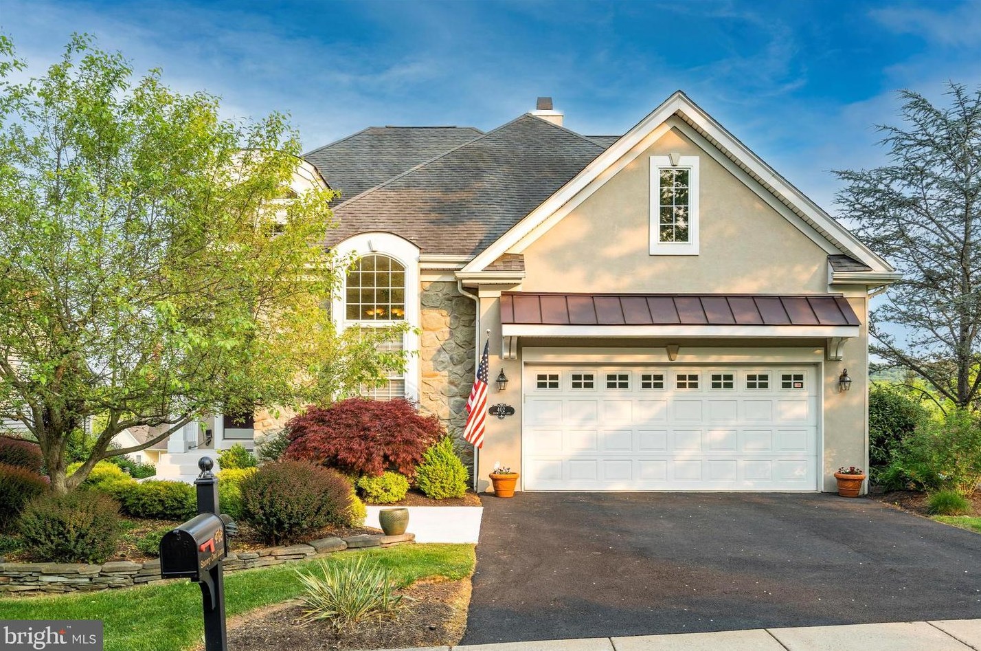 402 Snowy Owl Ln, New Hope, PA 18938