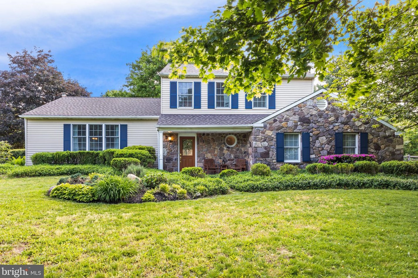 11 Durham Boat Dr, Washington Crossing, PA 18977
