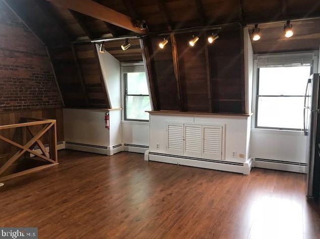 250 Wood St, Gardenville, PA 18901