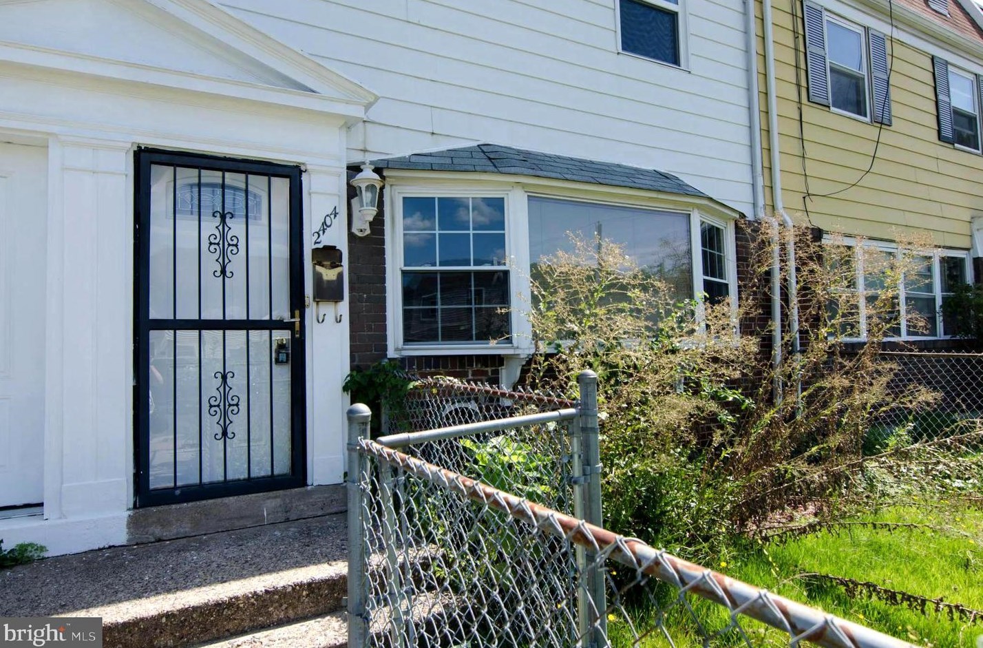 2404 Liberator St, Levittown, PA 19057-4129