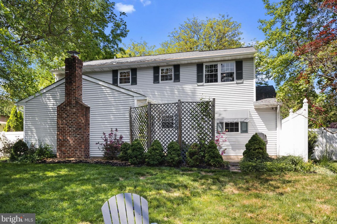 278 Burgundy Ln, Upper Makefield PA  18940-1666 exterior