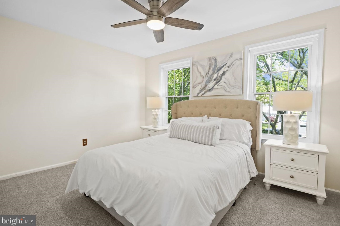 278 Burgundy Ln, Upper Makefield PA  18940-1666 exterior