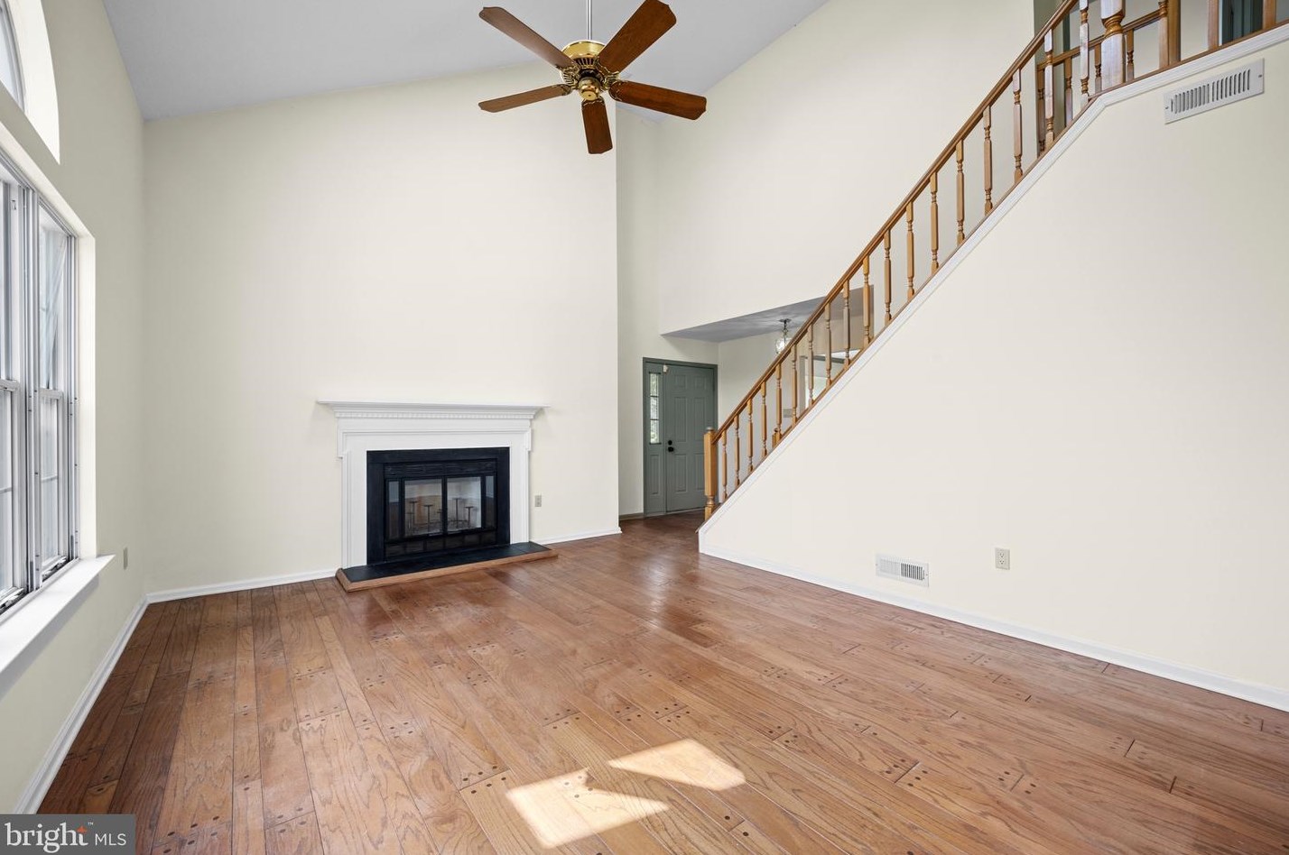 1 Laurel Cir, Upper Makefield PA  18940-3221 exterior