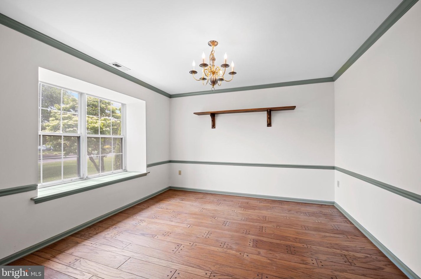 1 Laurel Cir, Upper Makefield PA  18940-3221 exterior