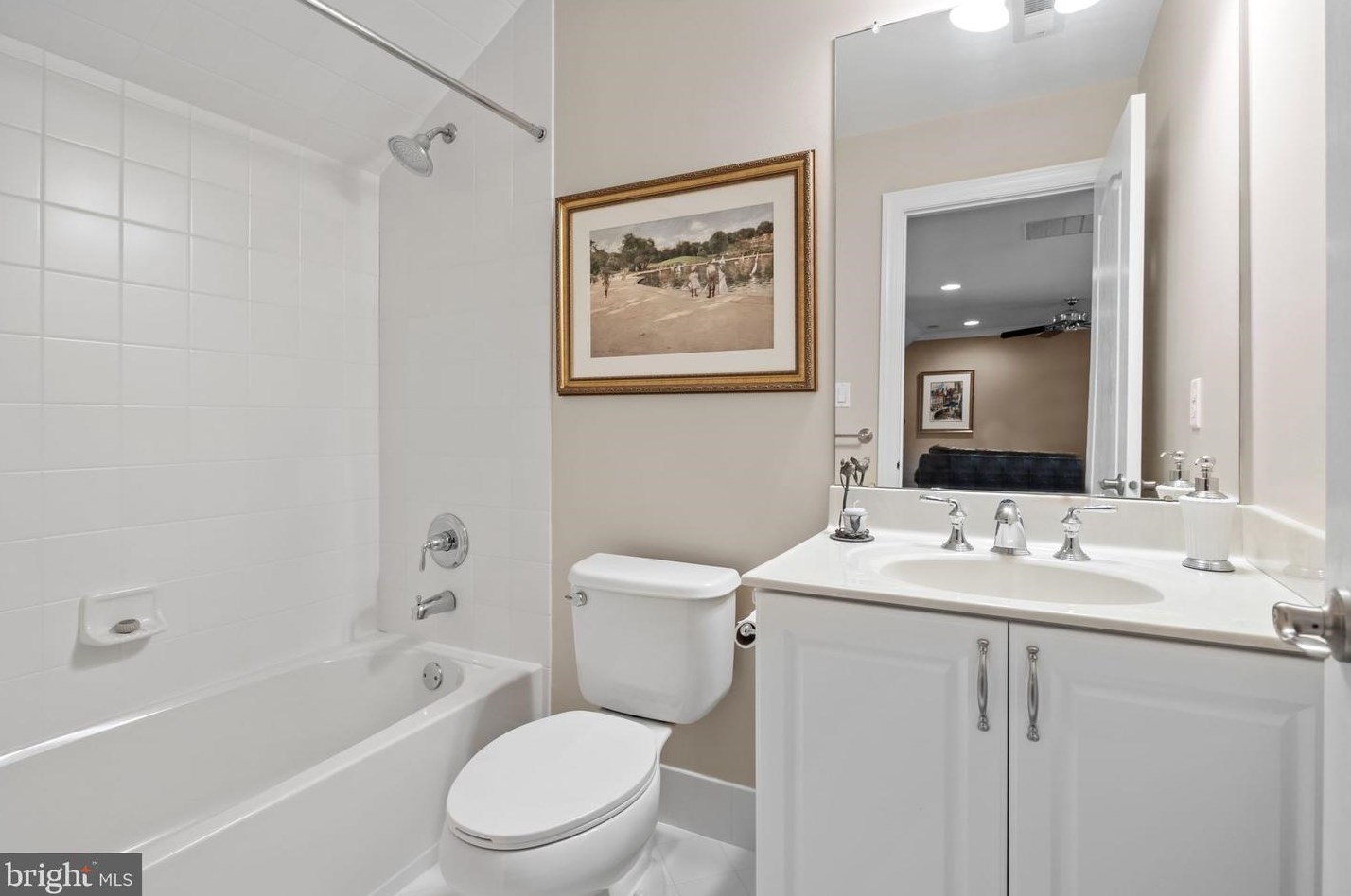 206 Sebastian Aly, Upper Makefield PA 18940-4525 exterior