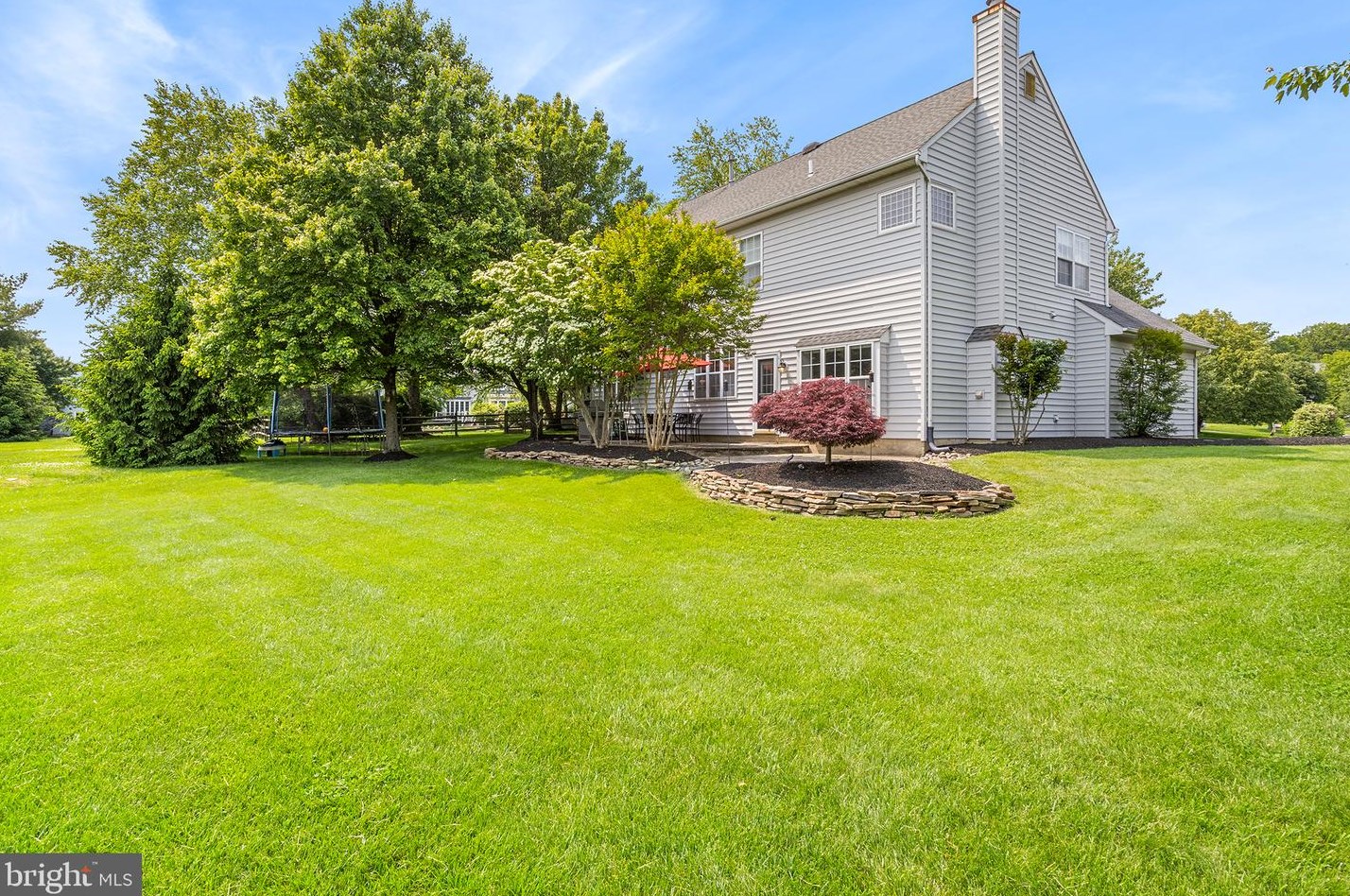 10 Chickory Pl, Upper Makefield PA  18940-1253 exterior