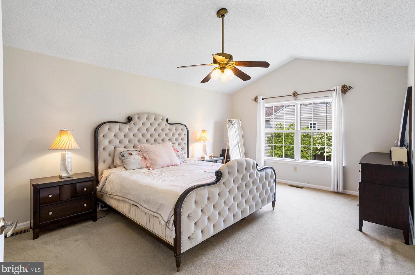 10 Chickory Pl, Upper Makefield PA  18940-1253 exterior