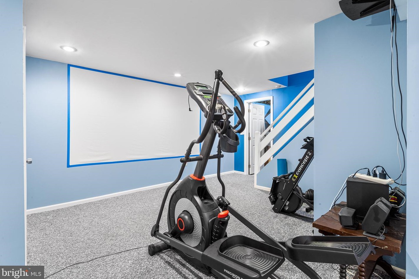 10 Chickory Pl, Upper Makefield PA  18940-1253 exterior