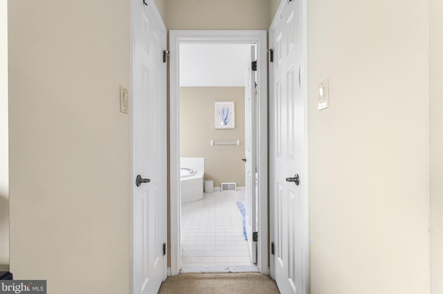 10 Chickory Pl, Upper Makefield PA  18940-1253 exterior