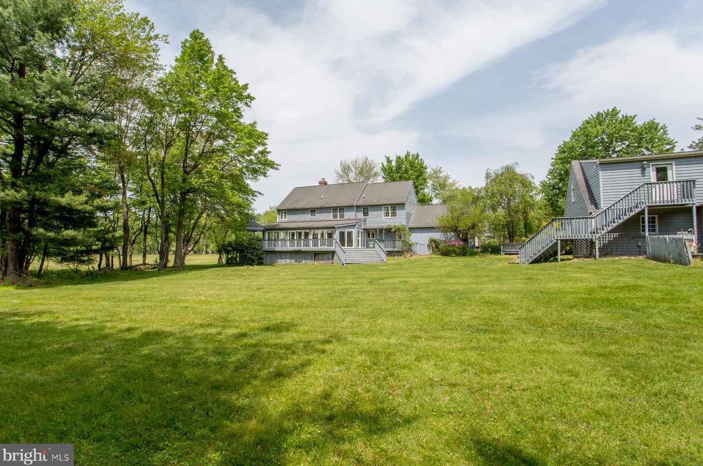 620 Schwenkmill Rd, Perkasie PA  18944-2248 exterior