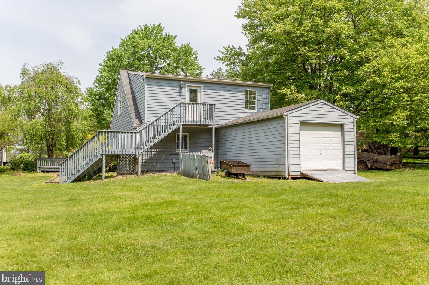 620 Schwenkmill Rd, Perkasie PA  18944-2248 exterior