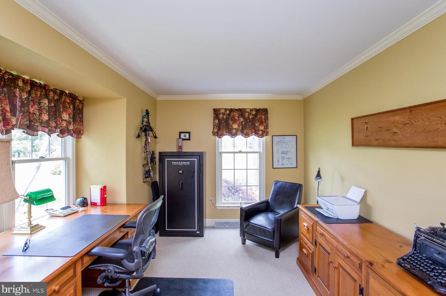 620 Schwenkmill Rd, Perkasie PA  18944-2248 exterior