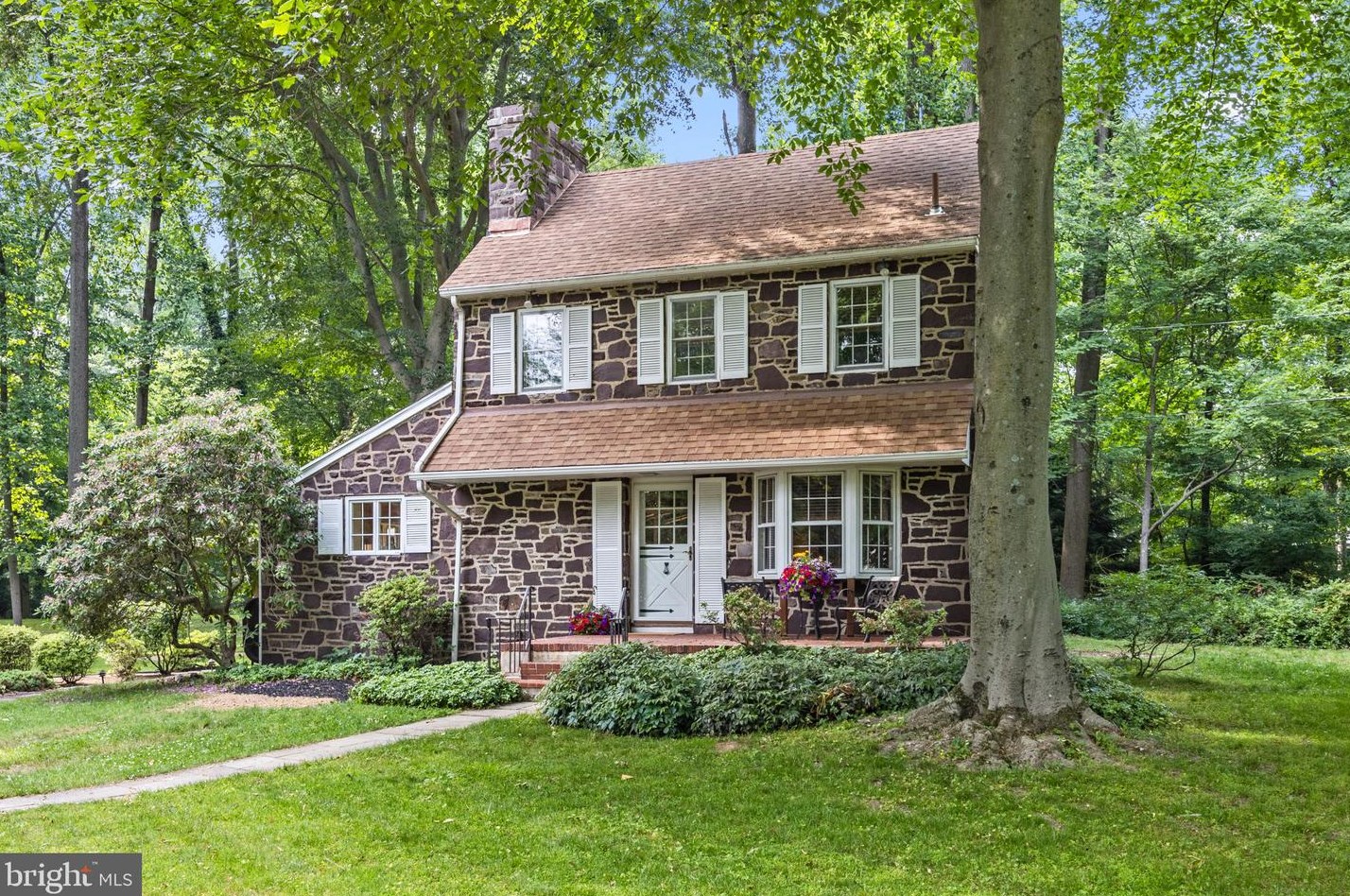 731 Linton Hill Rd, Upper Makefield PA  18940-1207 exterior