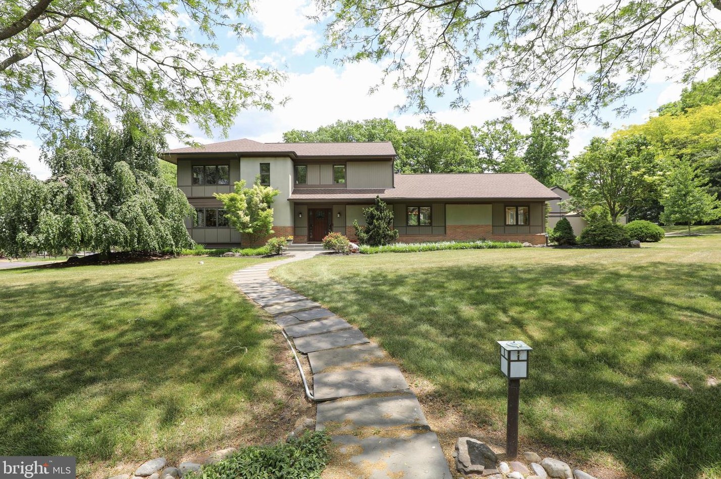 12 Narothyn Rd, Sellersville, PA 18960-2957