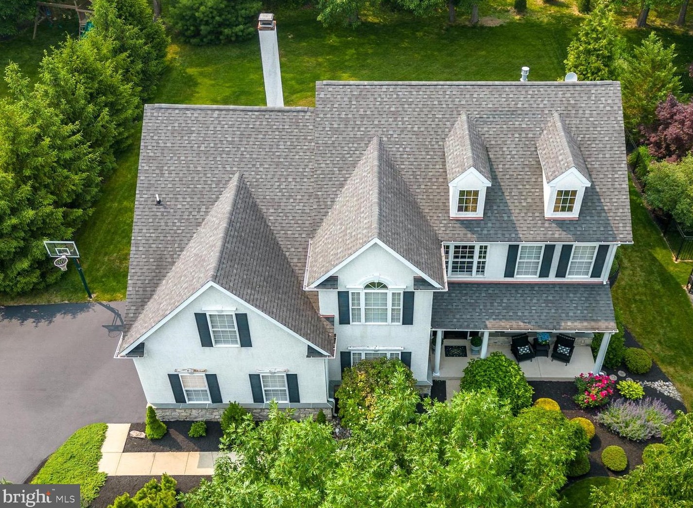 3821 Trail Way, Gardenville, PA