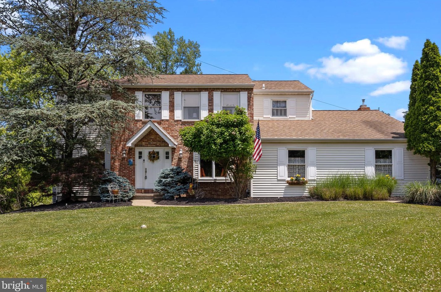 8 Brighton Pl, Upper Makefield, PA 18940-1171