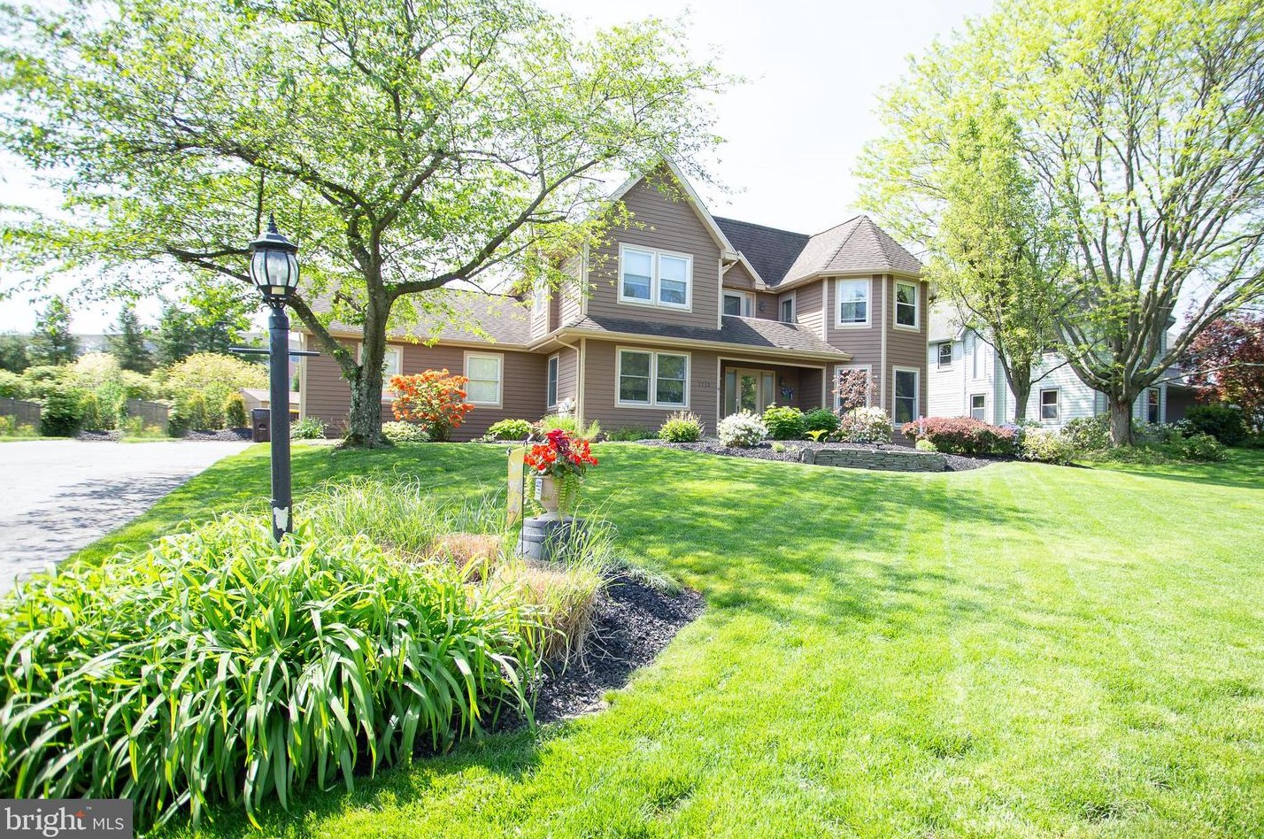 1712 Fairway Dr, Jamison, PA 18929