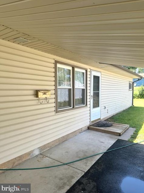 55 Mallow Ln, Levittown, PA 19054-2011