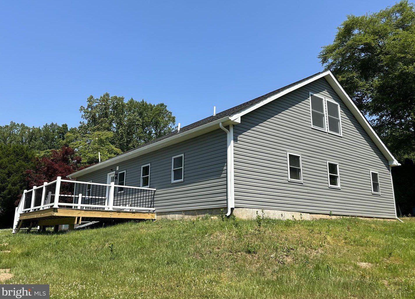 631 Woodward Ave, Langhorne PA  19047-5569 exterior
