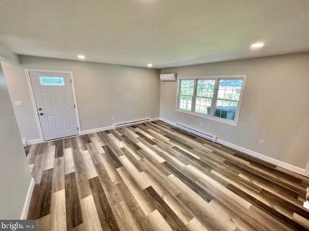 319 Holly Dr, Levittown, PA 19055-1328