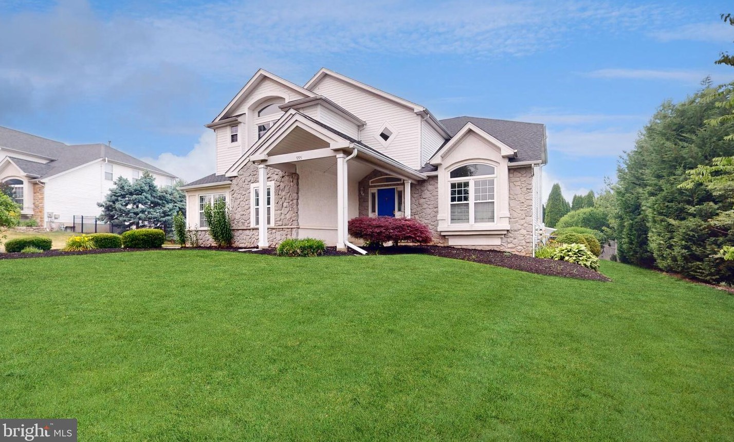 995 Hickory Ridge Dr, Chalfont, PA 18914-4429