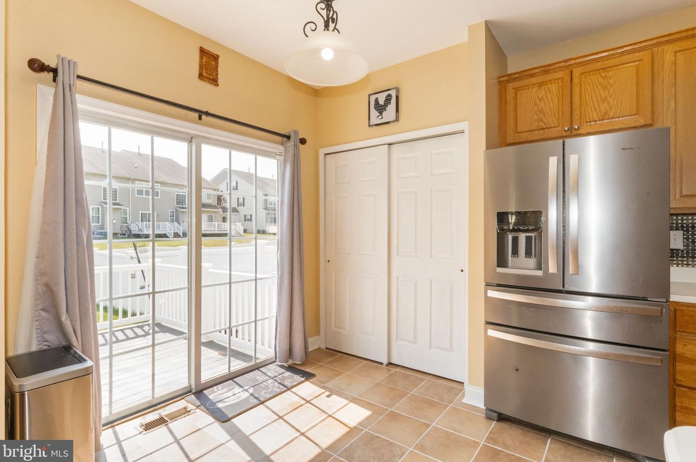 14 Wellington Rd, Upper Makefield PA  18940-2423 exterior