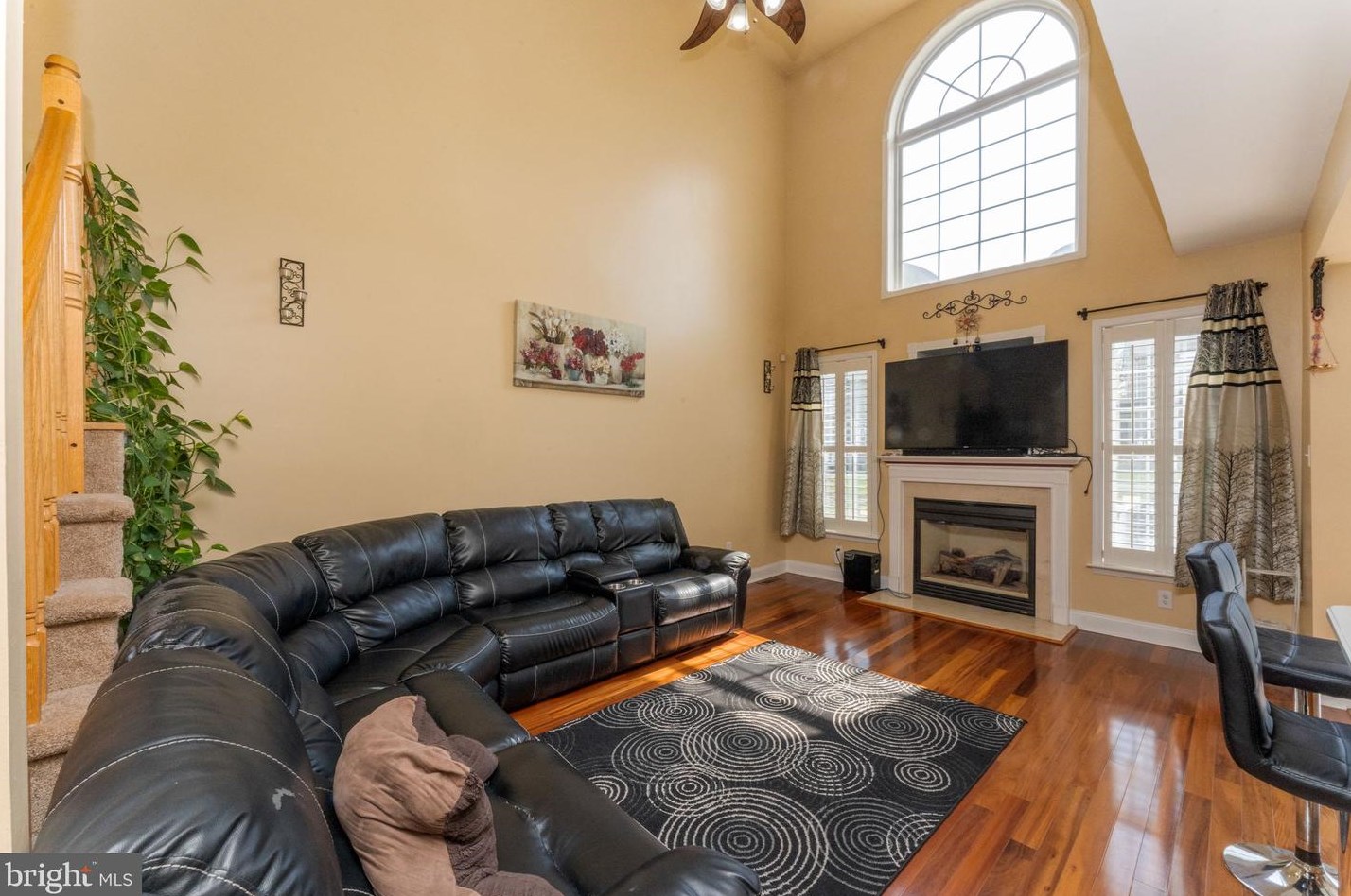 14 Wellington Rd, Upper Makefield PA  18940-2423 exterior