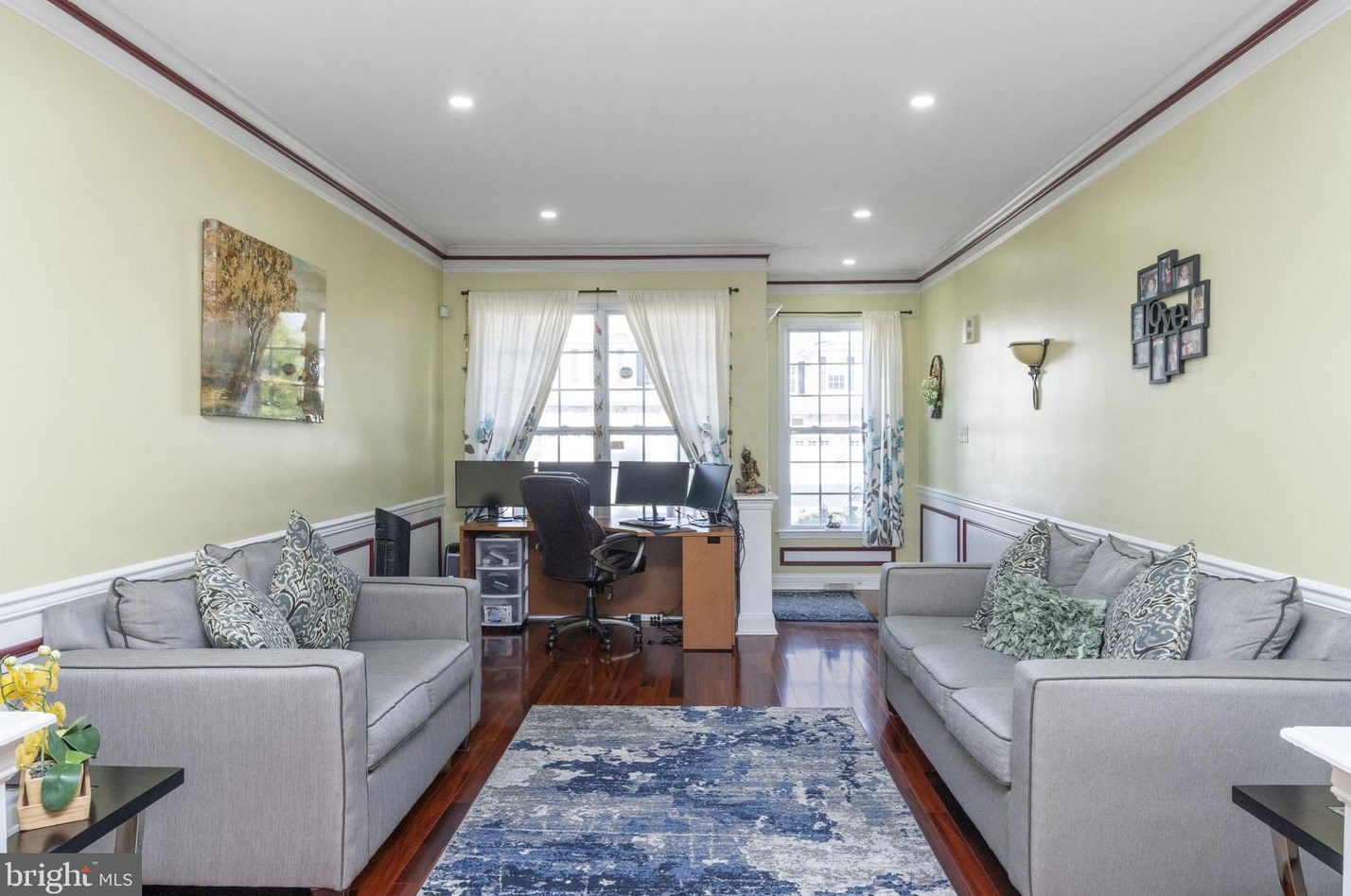 14 Wellington Rd, Upper Makefield PA  18940-2423 exterior