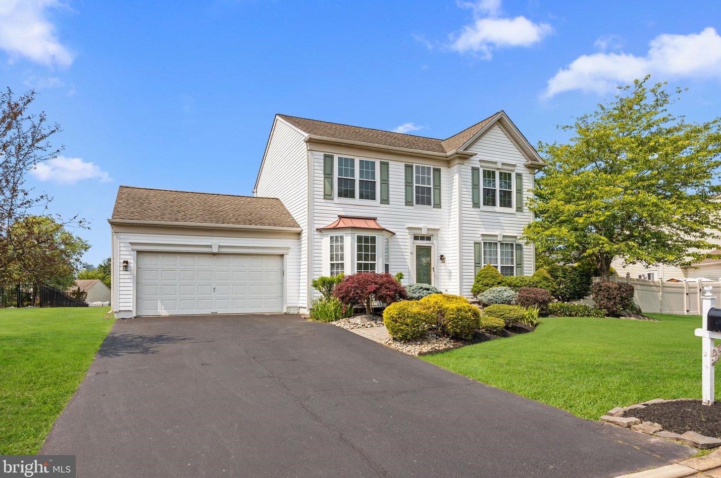 10 Eleanor Way, Upper Makefield, PA 18940-4222