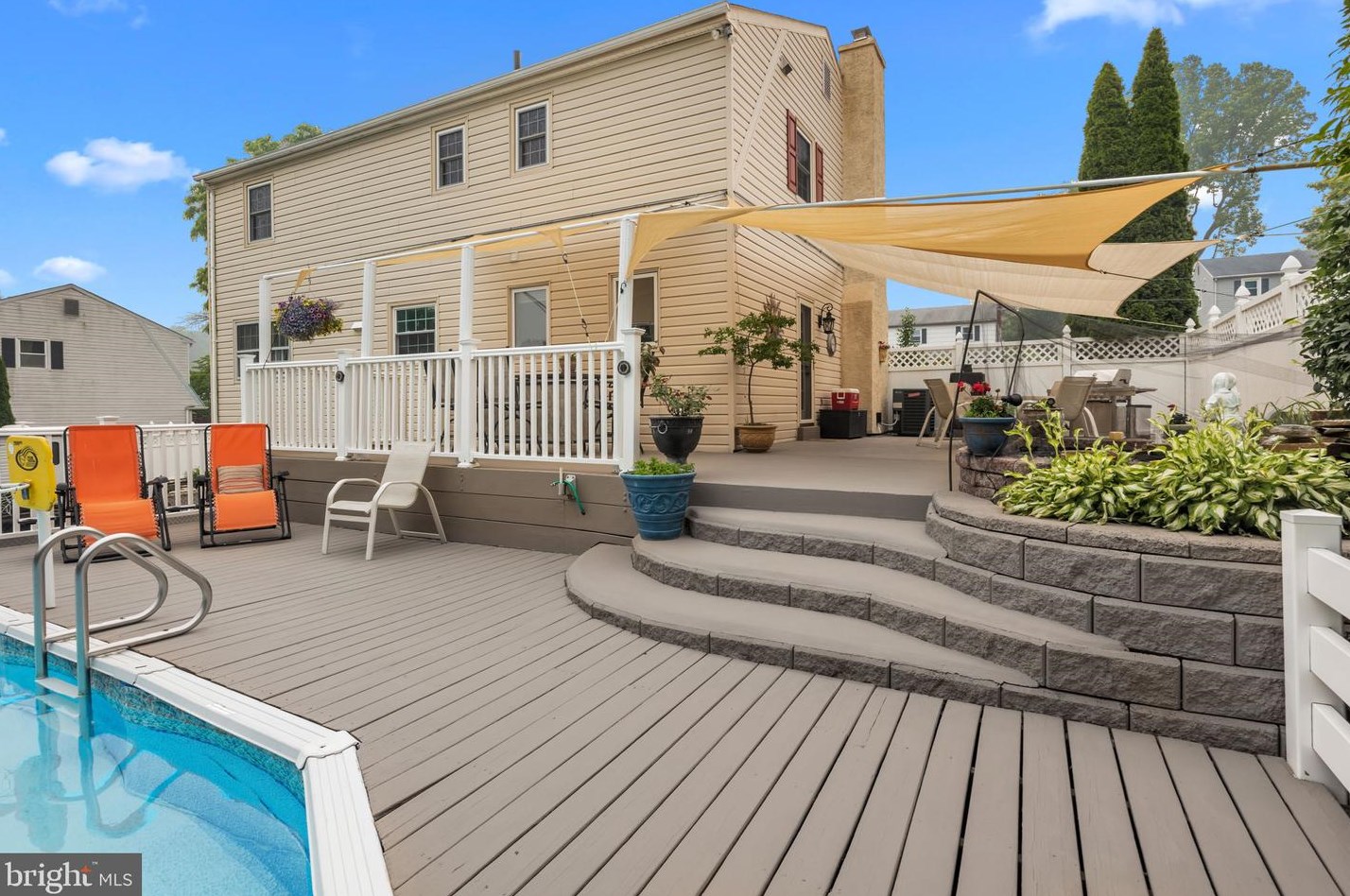 712 Ross Dr, Langhorne, PA 19053-1914