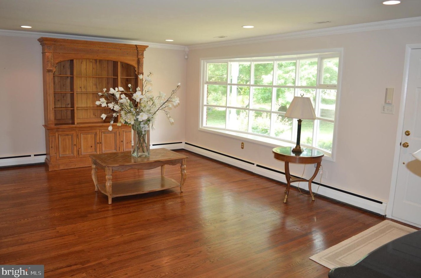 740 Eagle Rd, Upper Makefield PA  18940-2910 exterior