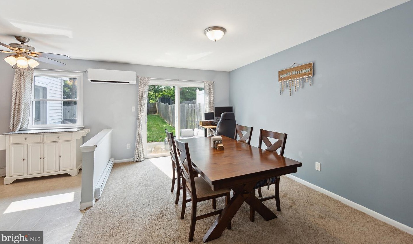 13 Grv Cir, Sellersville PA  18960-1562 exterior